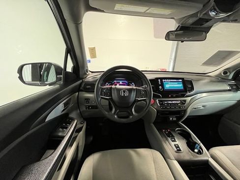 Used 2021 Honda Pilot EX image 19