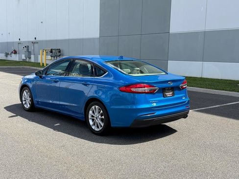 Used 2020 Ford Fusion SE FWD image 8