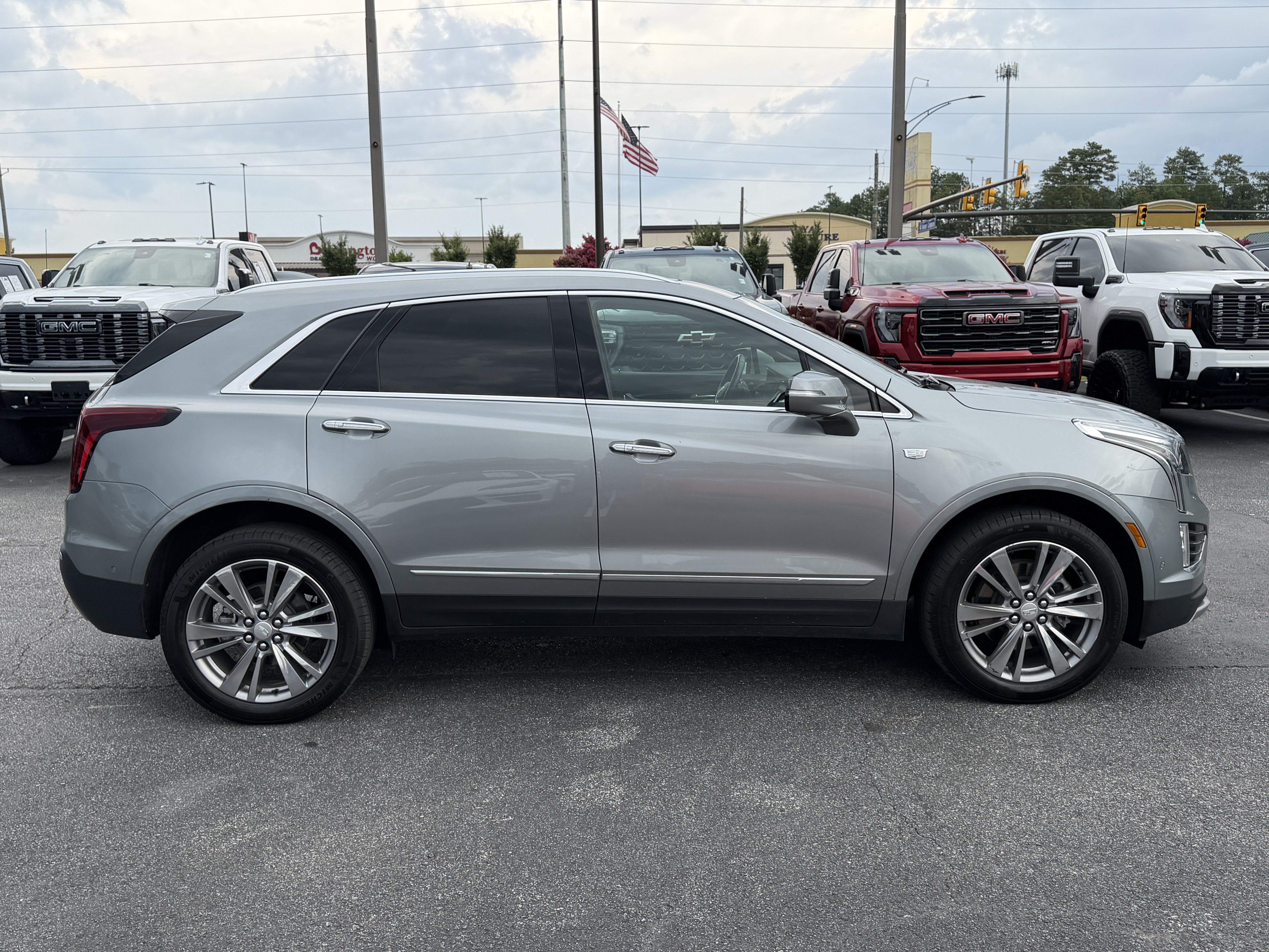 Used 2024 Cadillac XT5 Premium Luxury w/ Technology Package AWD/4WD image 11