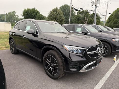 Used 2026 Mercedes-Benz GLC 300 4MATIC image 2