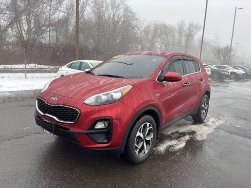 Used 2020 Kia Sportage LX image 3