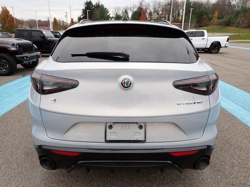 New 2025 Alfa Romeo Stelvio Sprint image 4