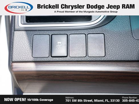 Used 2017 Toyota Camry LE image 28