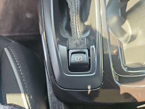 Used 2023 Chevrolet TrailBlazer LS FWD image 22