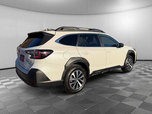 Certified 2024 Subaru Outback Premium image 7