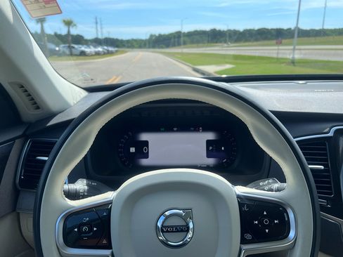 Used 2023 Volvo XC90 B6 Plus w/ Protection Package Premier AWD/4WD image 21