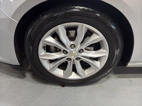 Used 2021 Chevrolet Malibu LT image 10