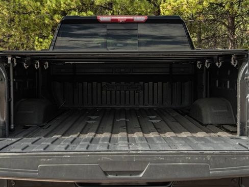 Used 2024 GMC Sierra 2500 AT4 w/ AT4 Premium Plus Package AWD/4WD image 14
