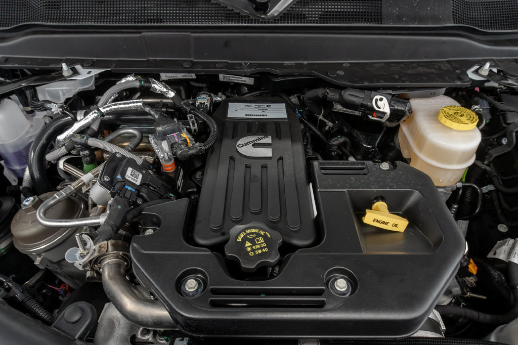 New 2027 RAM 3500 Big Horn AWD/4WD image 4