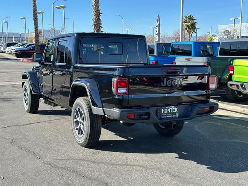 New 2026 Jeep Gladiator Sport image 4