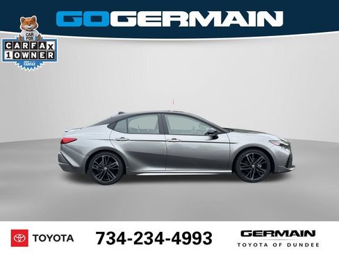 Used 2025 Toyota Camry XSE FWD image 6