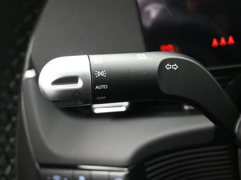 Used 2025 Hyundai Ioniq 5 SE RWD image 20