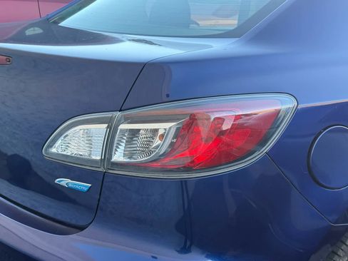 Used 2013 MAZDA MAZDA3 i Touring image 15