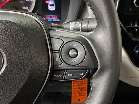 Used 2021 Toyota Corolla SE image 25