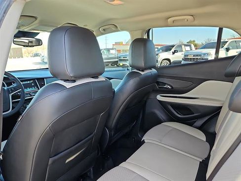 Used 2019 Buick Encore Preferred image 9