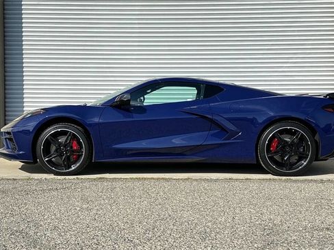 New 2025 Chevrolet Corvette Stingray 2dr Coupe w/ Z51 Performance Package image 3