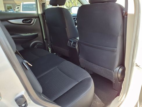 Used 2020 Nissan Rogue Sport S FWD image 13