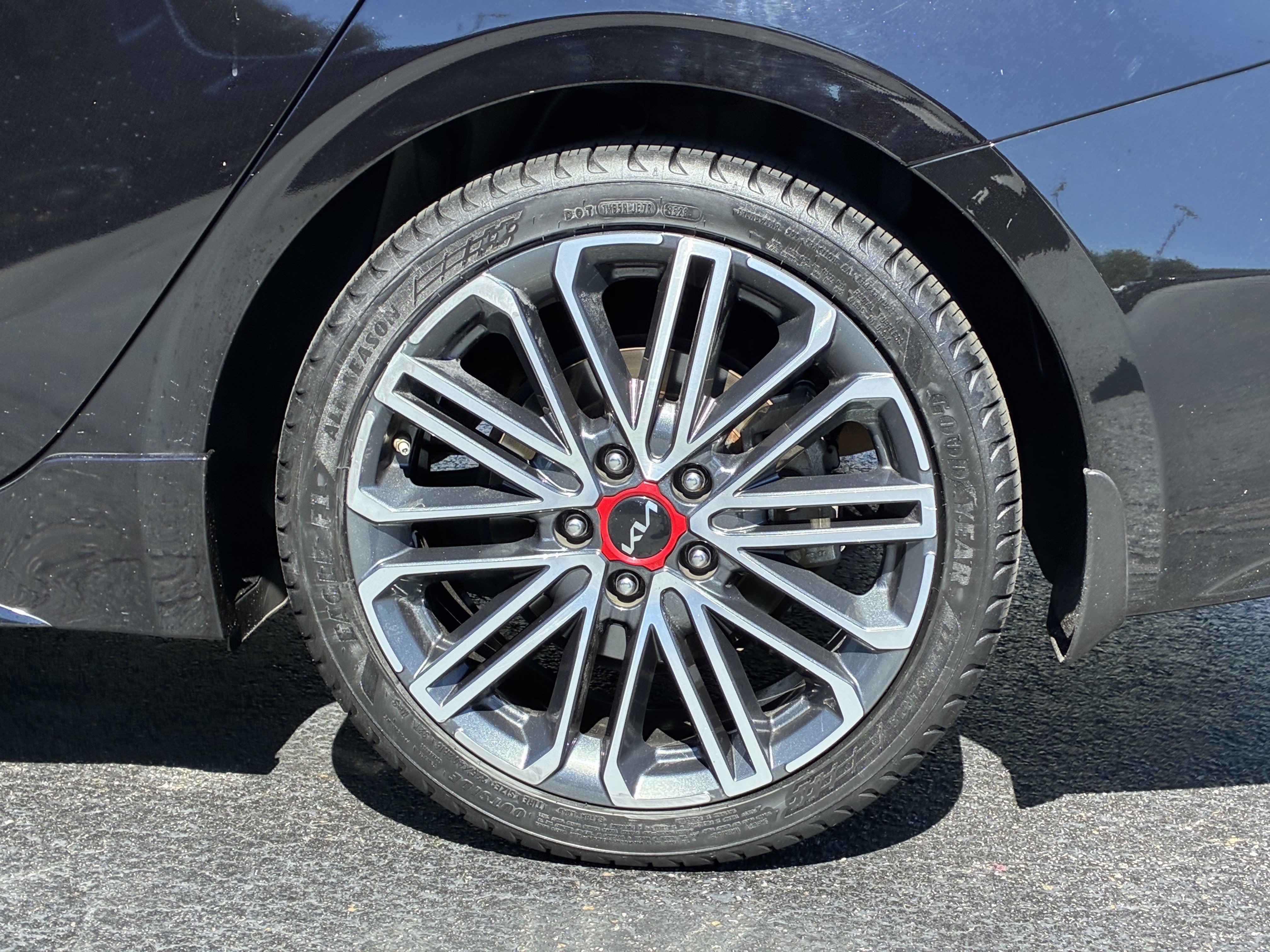 Used 2023 Kia Forte GT w/ GT2 Package FWD image 5