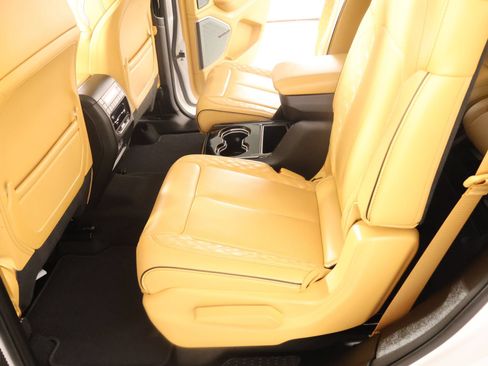 Used 2025 Jeep Grand Cherokee L Summit AWD/4WD image 13