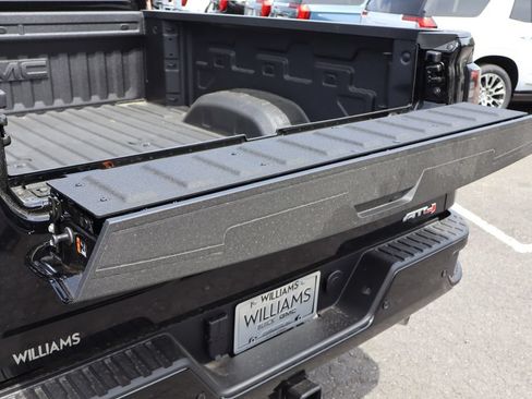New 2026 GMC Sierra 2500 AT4 w/ AT4 Premium Plus Package AWD/4WD image 10