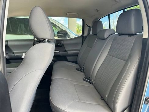 Used 2019 Toyota Tacoma SR5 RWD image 15