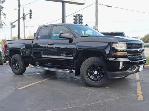 Used 2018 Chevrolet Silverado 1500 LT w/ All Star Edition AWD/4WD image 2