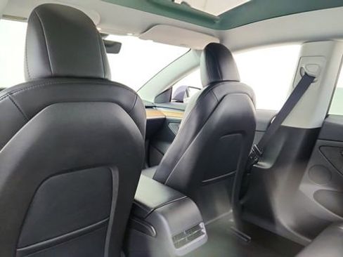 Used 2023 Tesla Model 3 Performance image 30