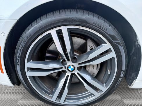 Used 2017 BMW 750i RWD image 19