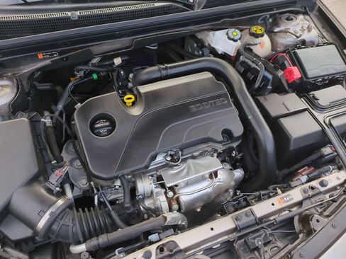 Used 2023 Chevrolet Malibu LT image 31