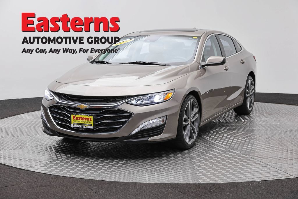 Used 2024 Chevrolet Malibu LT FWD image 1