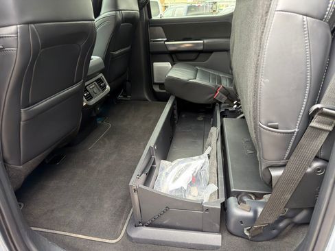 Used 2025 Ford F350 Platinum image 33