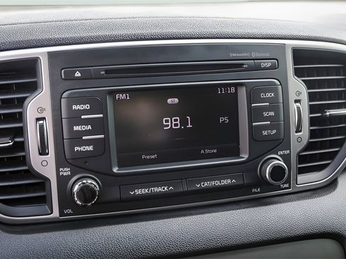 Used 2017 Kia Sportage LX image 18