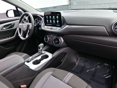 Used 2025 Chevrolet Blazer LT image 16