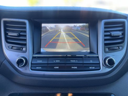 Used 2018 Hyundai Tucson SEL image 16