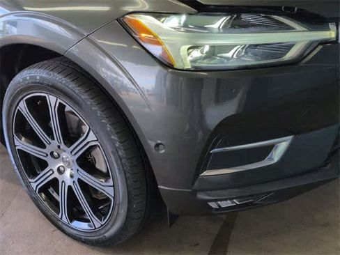 Used 2018 Volvo XC60 T6 Inscription w/ Convenience Package image 11