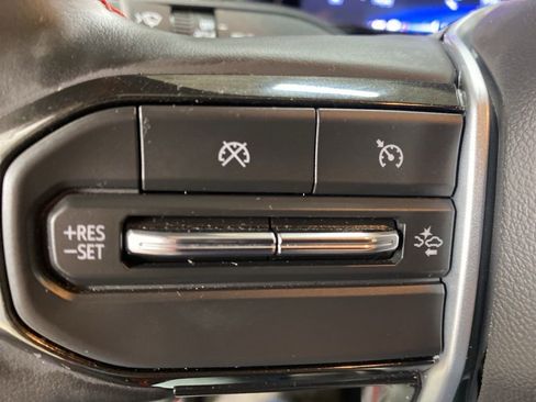 Certified 2025 Chevrolet Colorado Z71 w/ Technology Package image 32