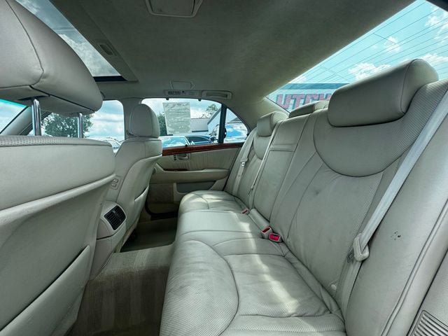 Used 2004 Lexus LS 430 RWD image 12