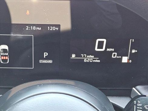 Used 2025 Nissan Kicks S image 11