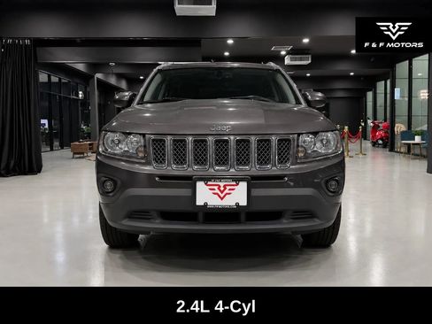Used 2016 Jeep Compass Latitude AWD/4WD image 3