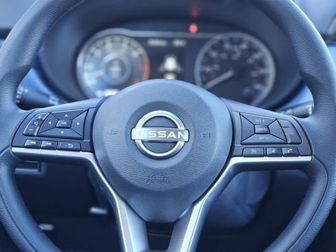 New 2025 Nissan Versa SV w/ Trunk Package FWD image 15