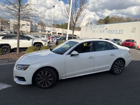 Used 2022 Audi A4 2.0T Premium w/ Convenience Package image 5