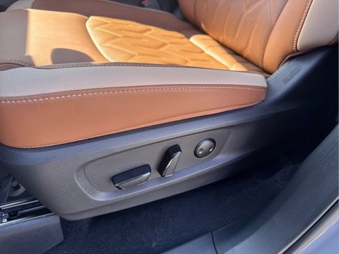 New 2026 Nissan Pathfinder Platinum w/ Cargo Package FWD image 31