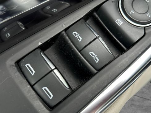 Used 2019 Cadillac XT4 Luxury image 40