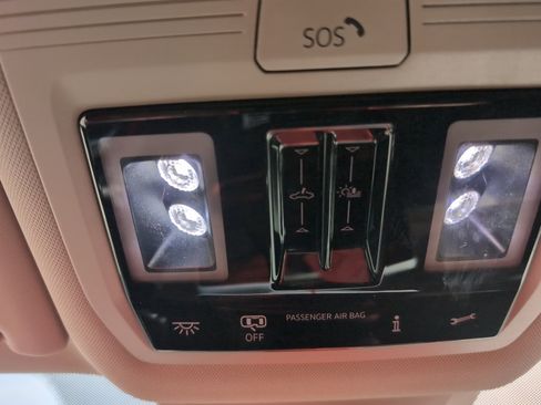 Used 2024 Volkswagen Atlas SEL Premium R-Line image 13