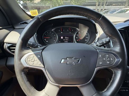 Certified 2023 Chevrolet Traverse RS AWD/4WD image 30