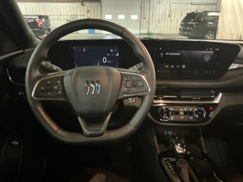 Used 2025 Buick Envista Sport Touring w/ Convenience I Package image 15