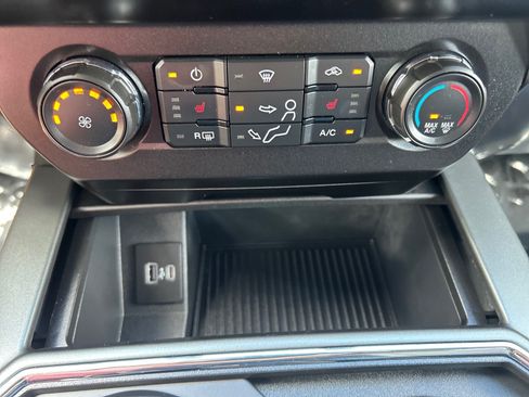 Used 2022 Ford F350 XLT w/ XLT Premium Package AWD/4WD image 28