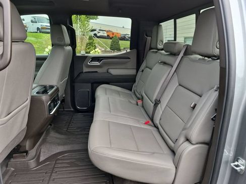 Used 2024 GMC Sierra 1500 SLT w/ SLT Premium Plus Package AWD/4WD image 28