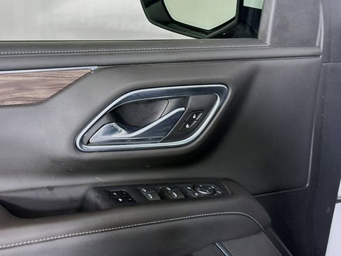 Used 2021 Chevrolet Tahoe Z71 w/ Z71 Signature Package image 15