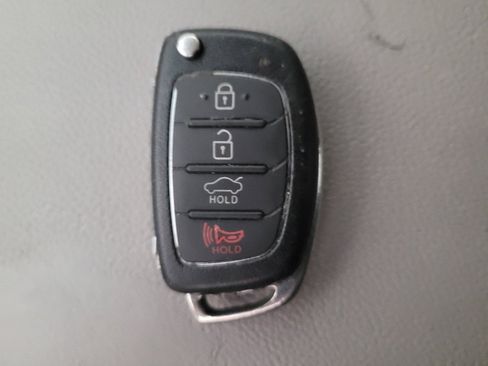 Used 2015 Hyundai Sonata SE FWD image 32